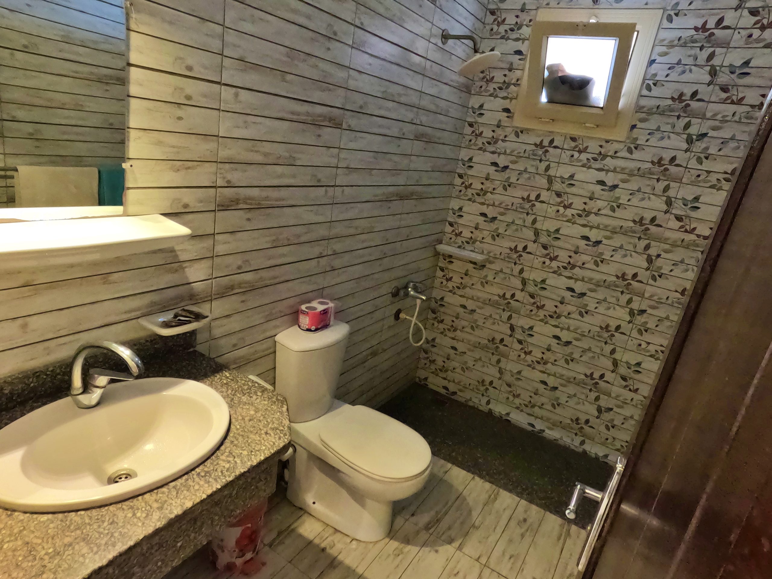 DCIM100GOPROGOPR0285.JPG